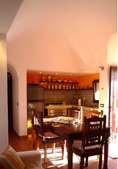 Dammuso Favarelle Da Caty Apartment Scauri  Exterior photo
